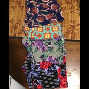 Four pair of Lularoe leggings